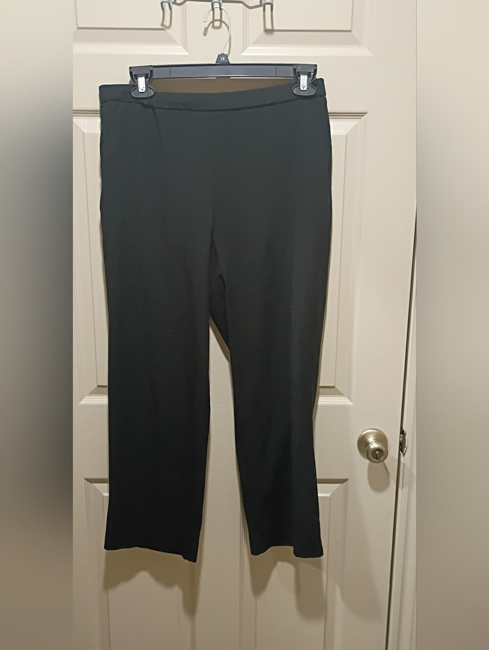 Laura Scott black pull-on dress pants plus size 16 with pockets GUC